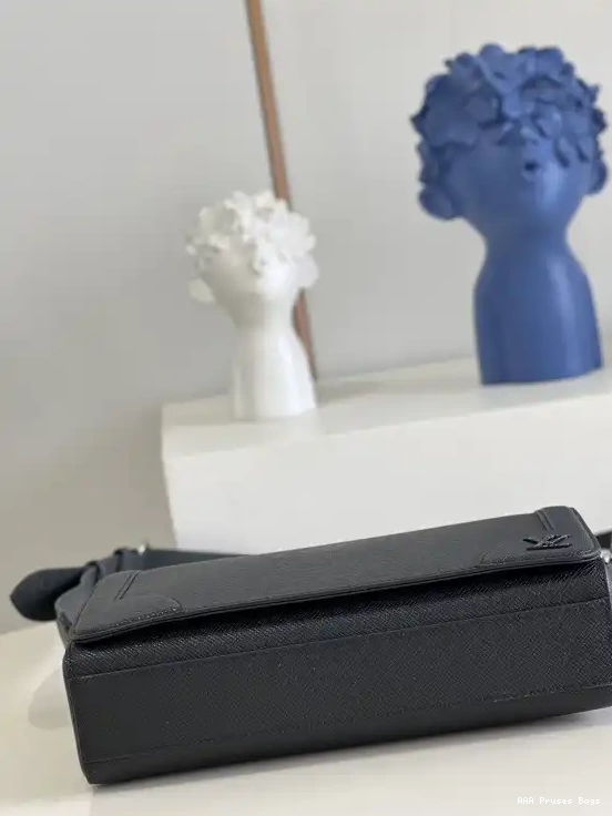 AAA Replica Ru LOUIS MESSENGER NEW FLAP VUITTON 0618